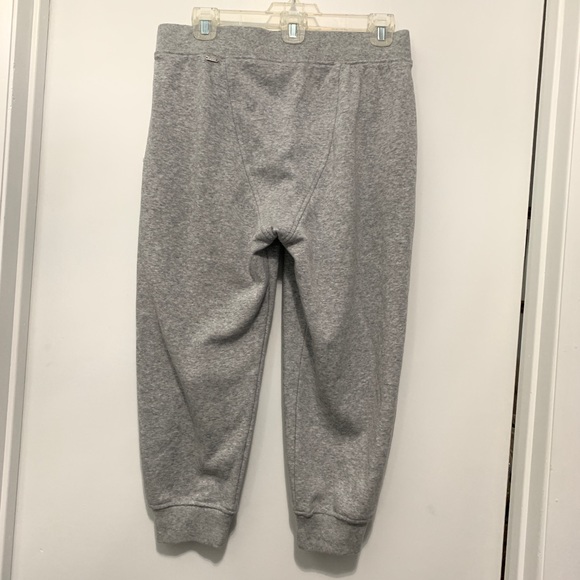UGG Gray Cropped Pants - Picture 6 of 7